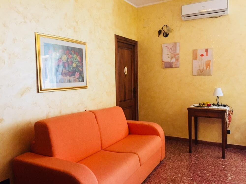 Colle di Tora B&B Il Tulipano Sul Lago מראה חיצוני תמונה